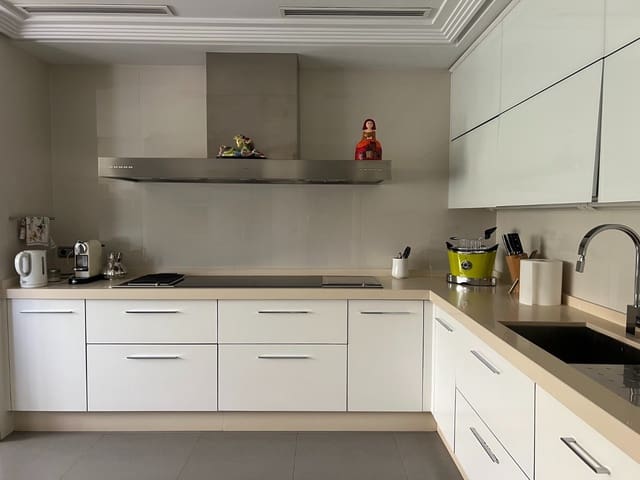 Chalet de 5 habitaciones en San Juan de Alicante / Sant Joan d'Alacant en venta con piscina - 2.480.000 € (Ref: 10073110)