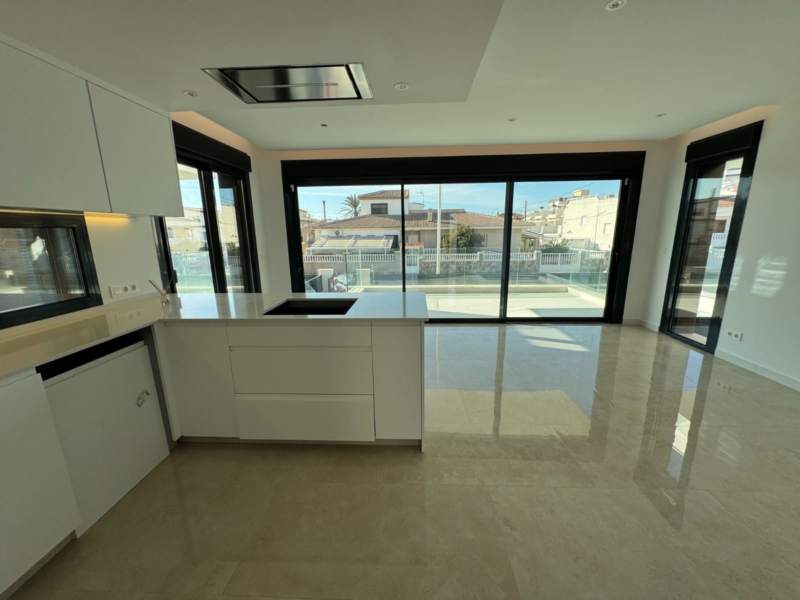 3 soveværelse Villa til salg i La Mata med swimmingpool - € 790.000 (Ref: 10088569)