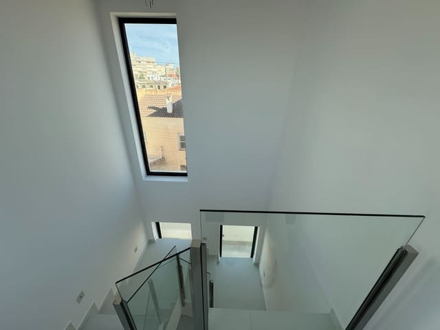 3 soveværelse Villa til salg i Los Europeos, Torrevieja med swimmingpool - € 790.000 (Ref: 10088569)