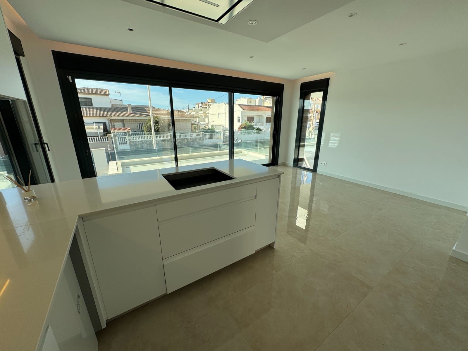 3 soveværelse Villa til salg i La Mata med swimmingpool - € 790.000 (Ref: 10088569)