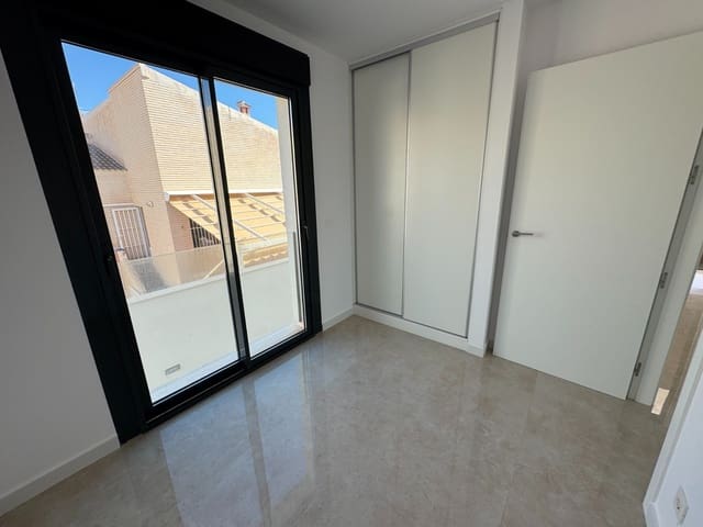 3 soveværelse Villa til salg i Los Europeos, Torrevieja med swimmingpool - € 790.000 (Ref: 10088569)