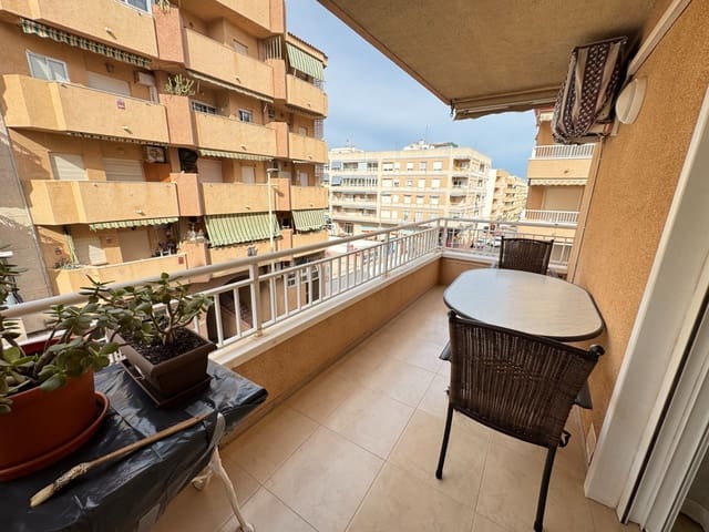 Apartamento de 3 habitaciones en Las Viñas, Guardamar del Segura en venta - 240.000 € (Ref: 10088570)