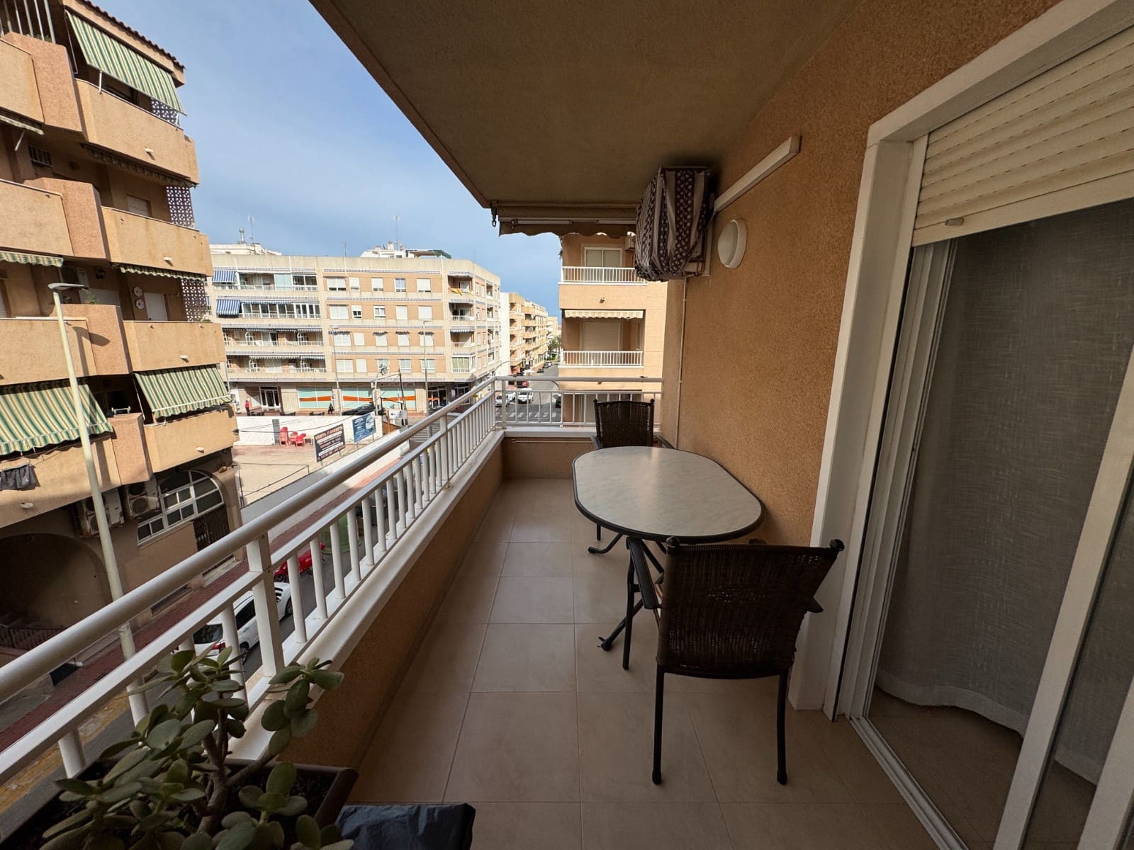 Apartamento de 3 habitaciones en Guardamar del Segura en venta - 240.000 € (Ref: 10088570)