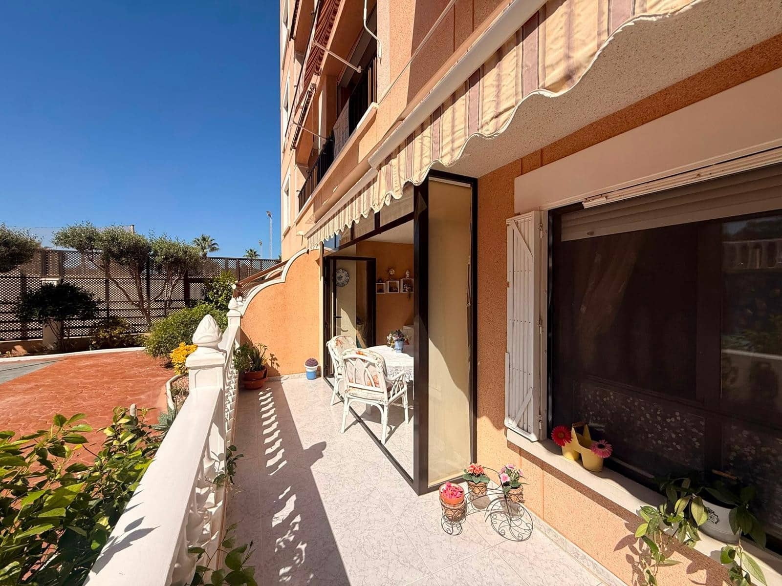 Apartamento de 1 habitación en Guardamar del Segura en venta con piscina - 154.500 € (Ref: 10089965)