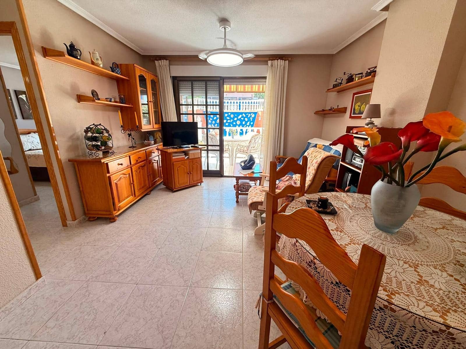 Apartamento de 1 habitación en Guardamar del Segura en venta con piscina - 154.500 € (Ref: 10089965)