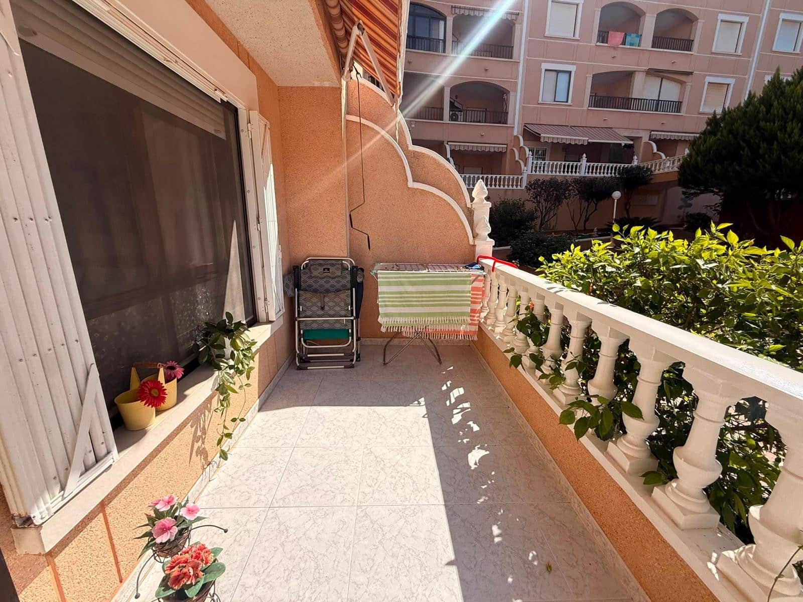 Apartamento de 1 habitación en Guardamar del Segura en venta con piscina - 154.500 € (Ref: 10089965)