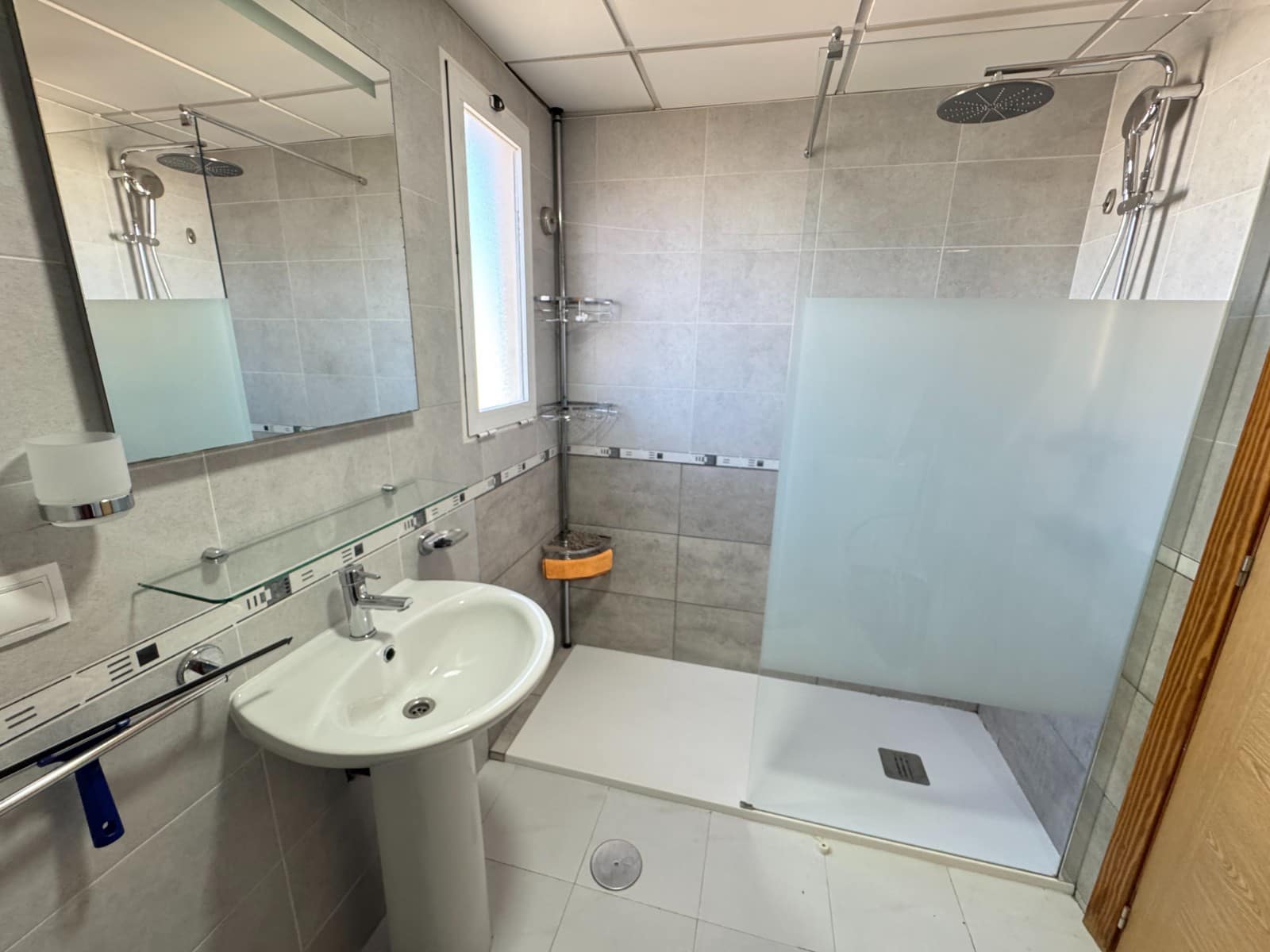2 soveværelse Lejlighed til salg i Guardamar del Segura med swimmingpool - € 145.000 (Ref: 10097348)