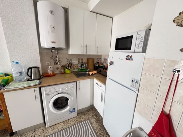 1 soveværelse Lejlighed til salg i El Moncayo - El Pòrtic, Guardamar del Segura med swimmingpool - € 83.000 (Ref: 10120423)