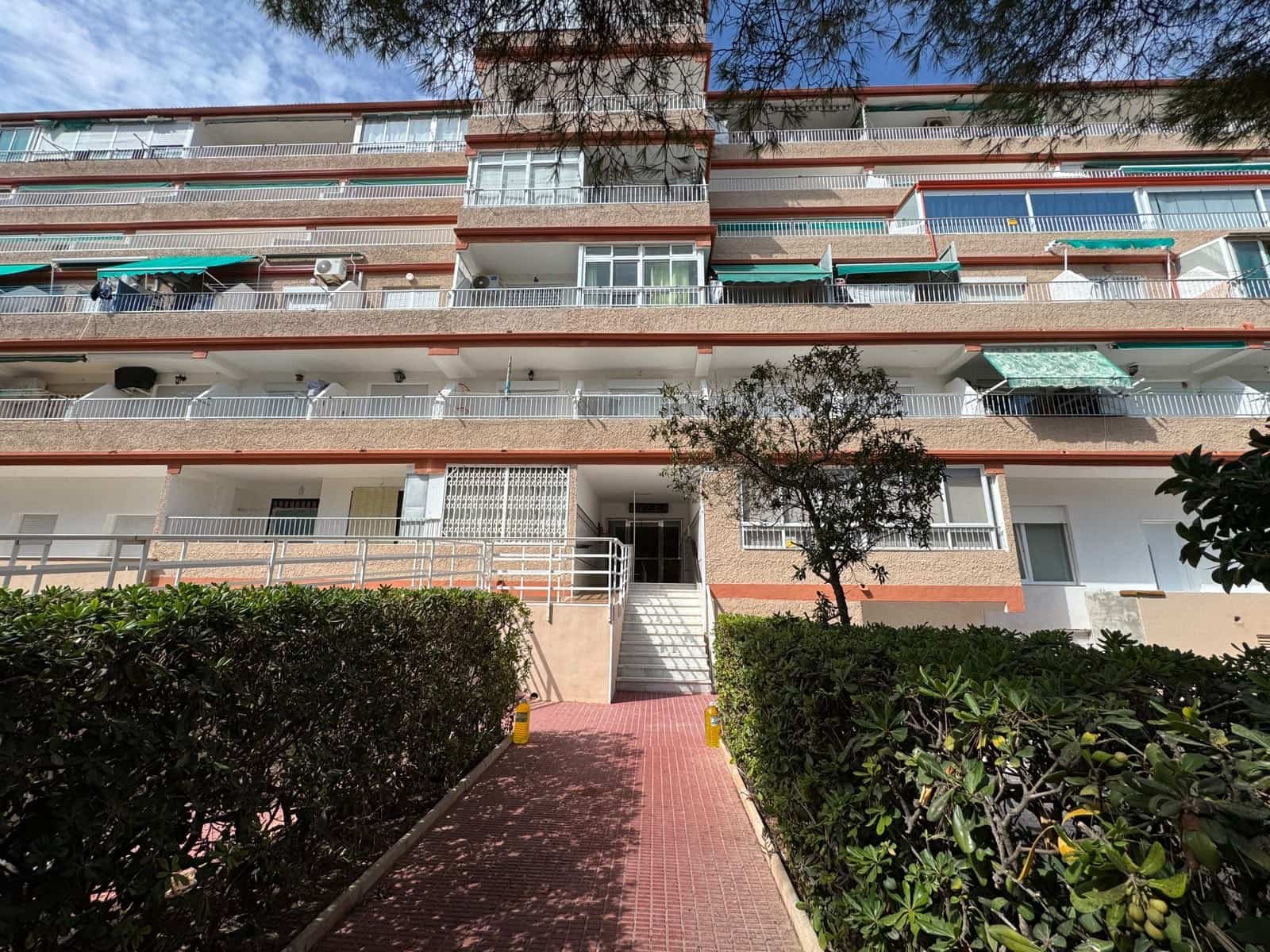 1 soveværelse Lejlighed til salg i Guardamar del Segura med swimmingpool - € 83.000 (Ref: 10120423)