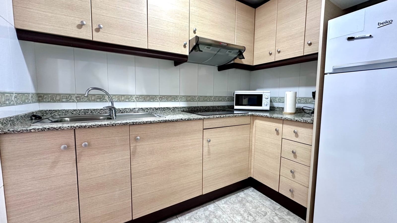 2 sovrum Lägenhet till salu i Guardamar del Segura med garage - 230 000 € (Ref: 10132193)