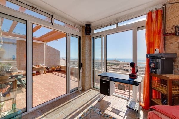 Ático de 2 habitaciones en Zona Pueblo, Guardamar del Segura en venta - 330.000 € (Ref: 10160562)