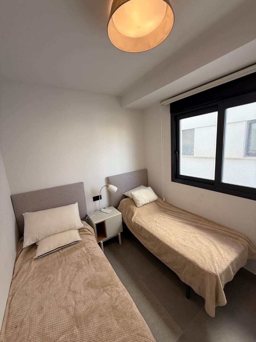 3 sypialnia Dom szeregowy na sprzedaż w Guardamar del Segura z basenem garażem - 399 000 € (Ref: 10160563)
