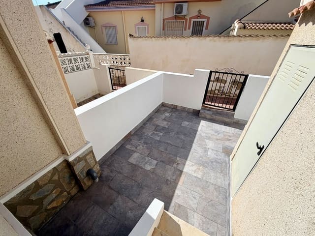 2 soveværelse Bungalow til leje i Ciudad Quesada, Rojales med swimmingpool - € 1.000 (Ref: 10183589)