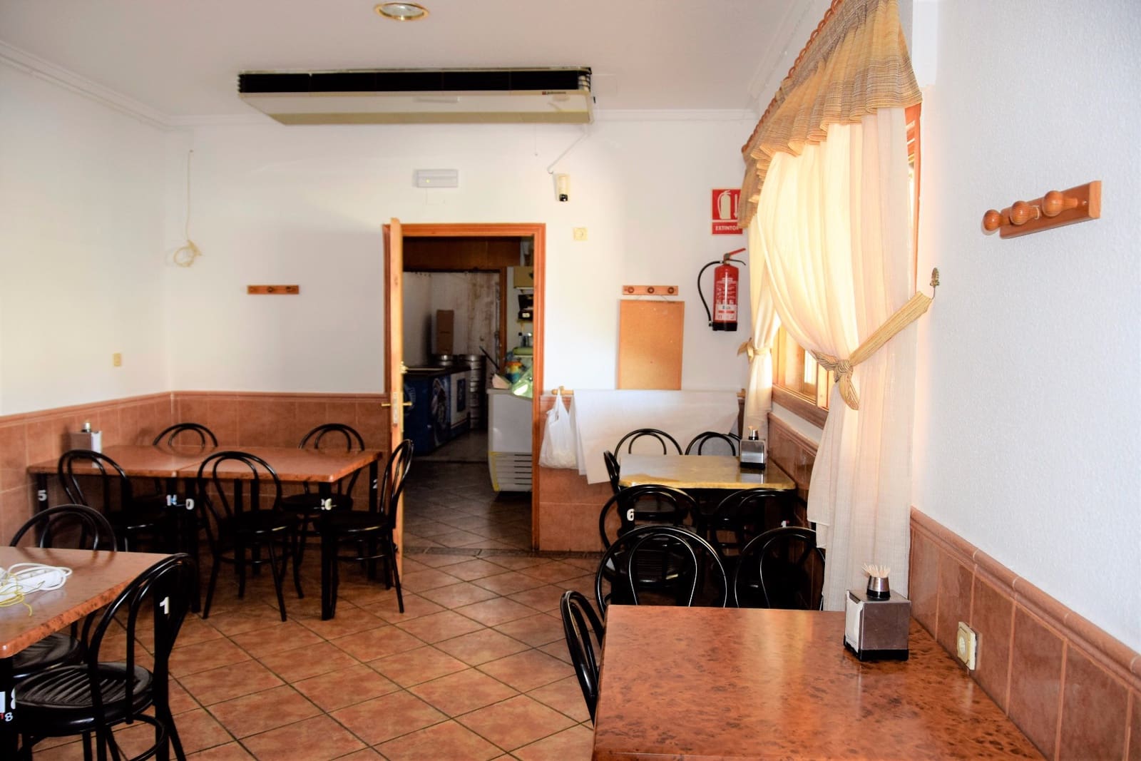 Bar/Restaurante de 1 habitación en La Marina en venta con piscina - 1.000.000 € (Ref: 3495100)