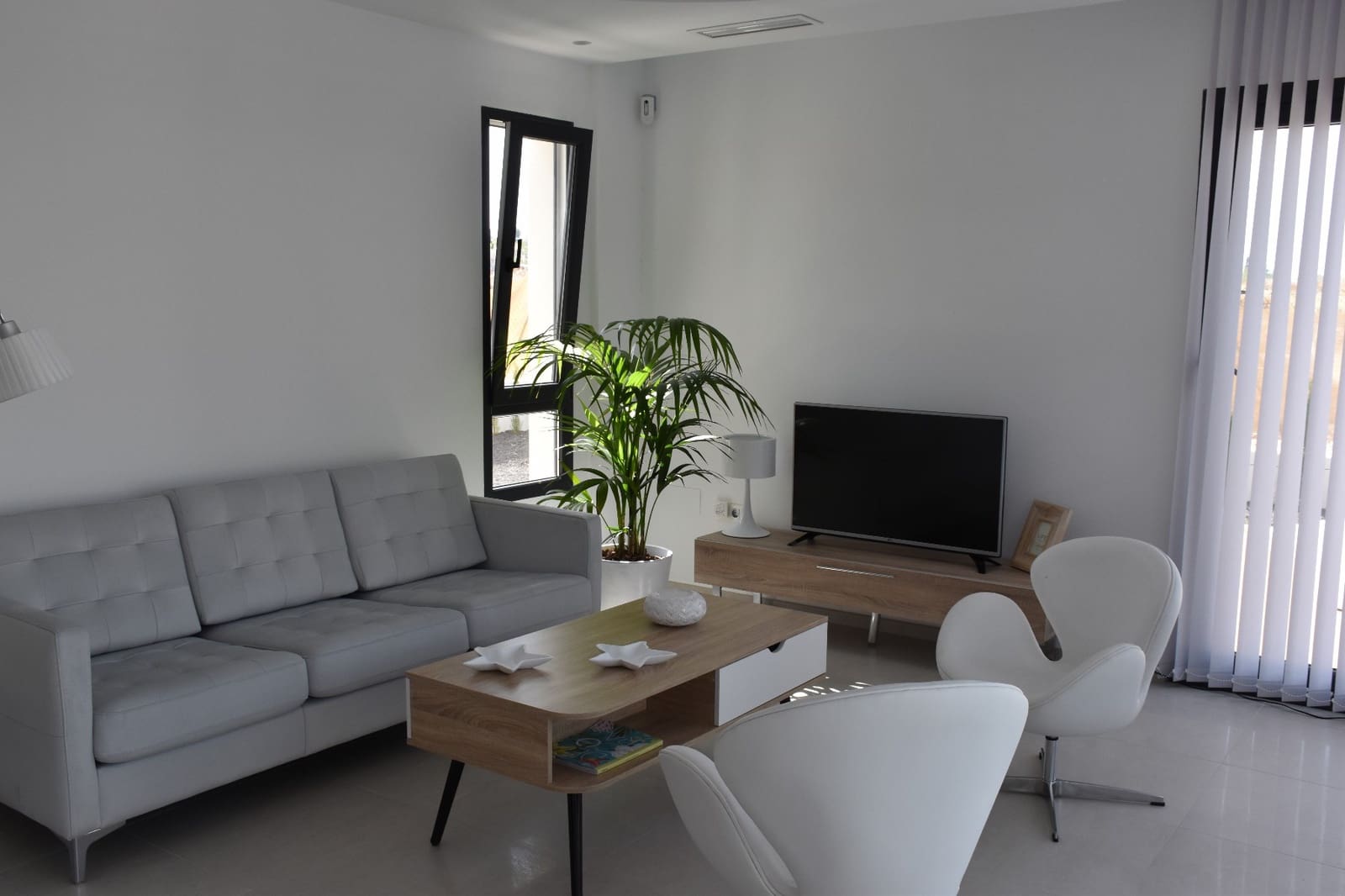 3 makuuhuone Huvila myytävänä paikassa Benijofar mukana uima-altaan 
autotalli - 550 000 € (Ref: 3884031)