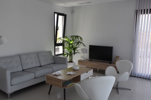 3 makuuhuone Huvila myytävänä paikassa Benijófar mukana uima-altaan 
autotalli - 550 000 € (Ref: 3884031)