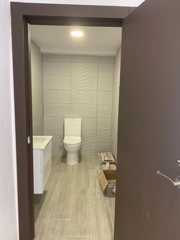 Erhverv til leje i Guardamar Playa, Guardamar del Segura - € 880 (Ref: 4701802)
