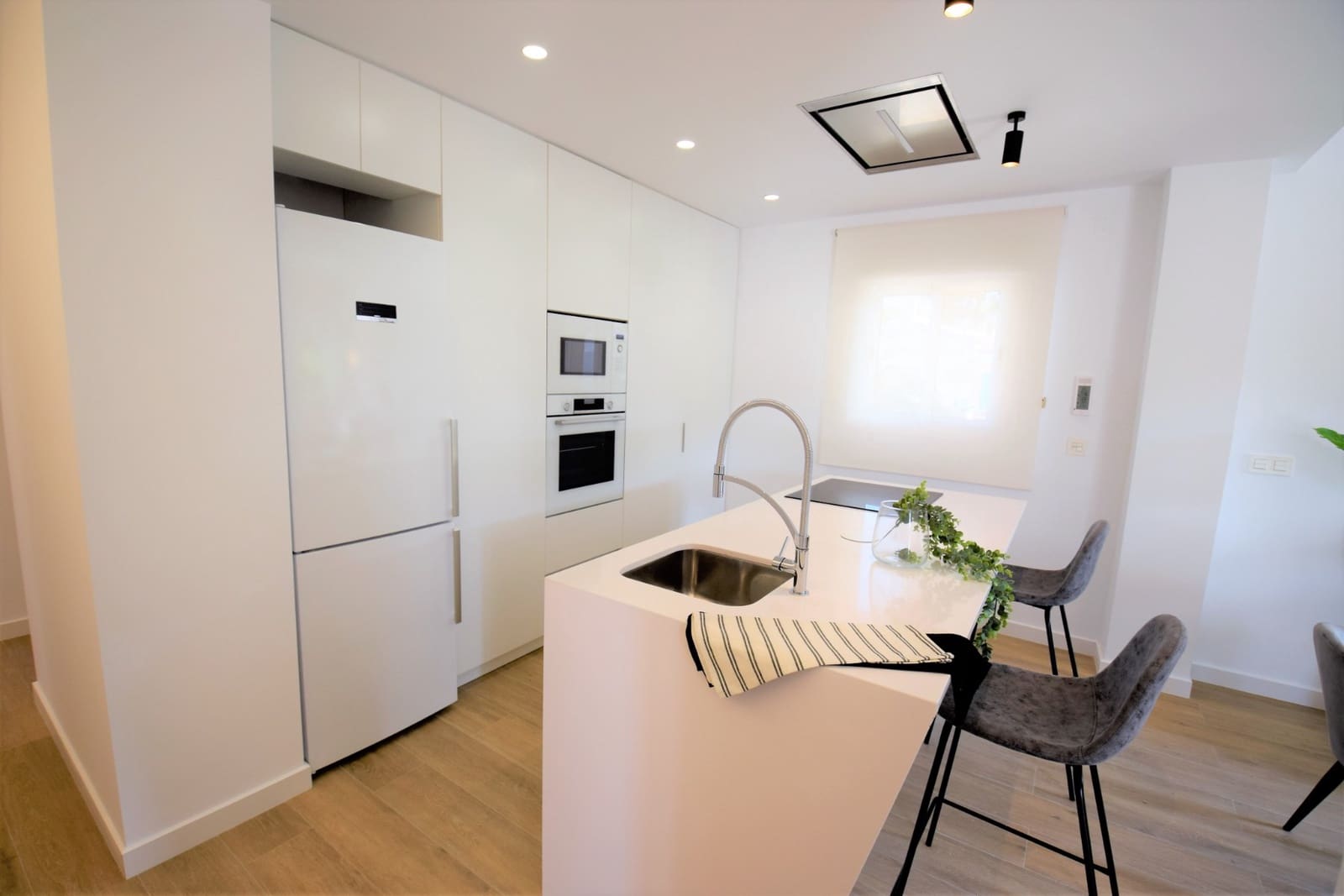 3 slaapkamer Appartement voor vakantieverhuur in Guardamar del Segura - € 600 (Ref: 6503616)