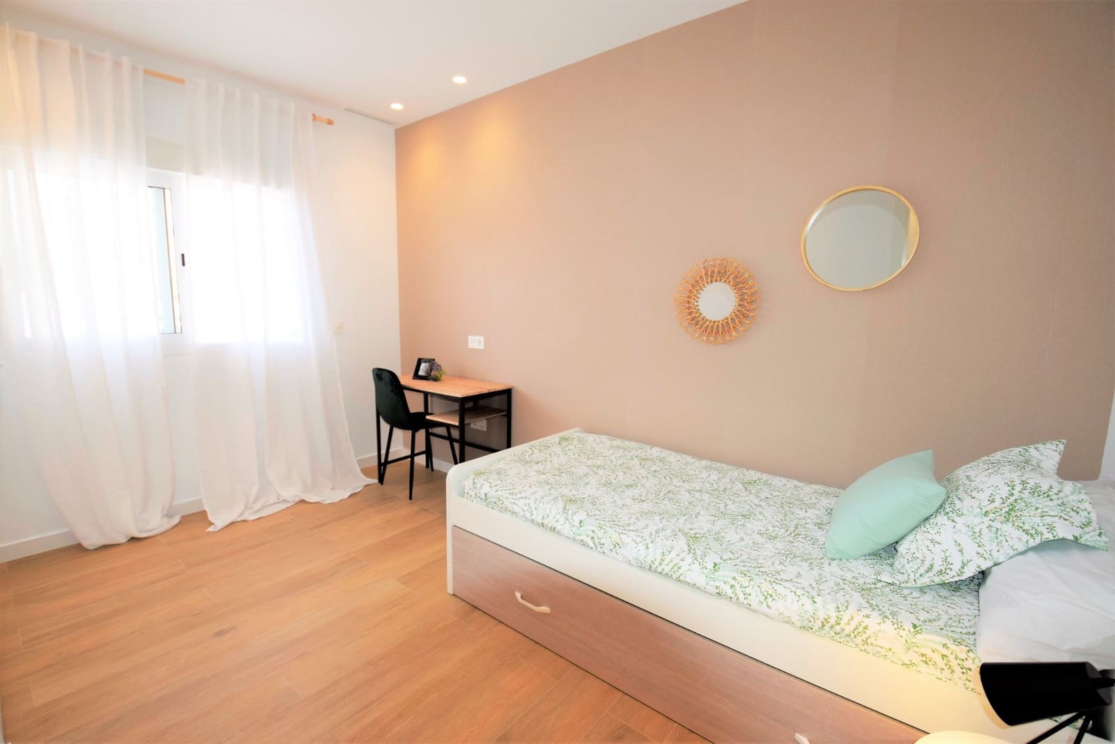 3 slaapkamer Appartement voor vakantieverhuur in Guardamar del Segura - € 600 (Ref: 6503616)