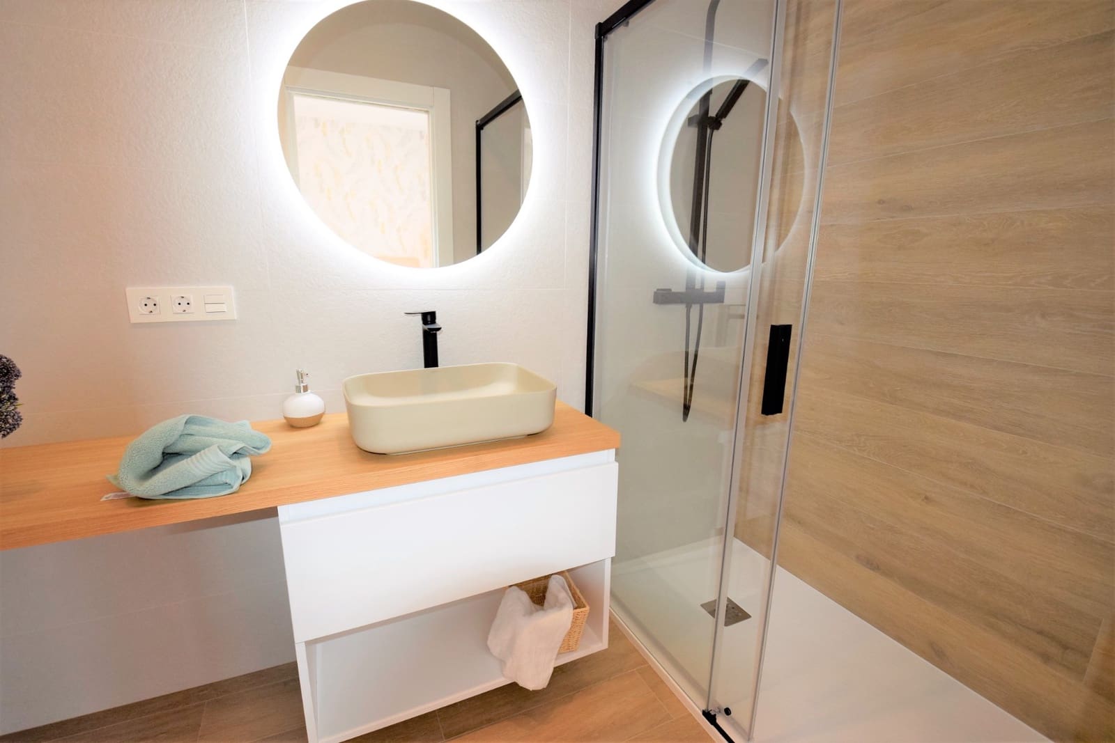 3 slaapkamer Appartement voor vakantieverhuur in Guardamar del Segura - € 600 (Ref: 6503616)