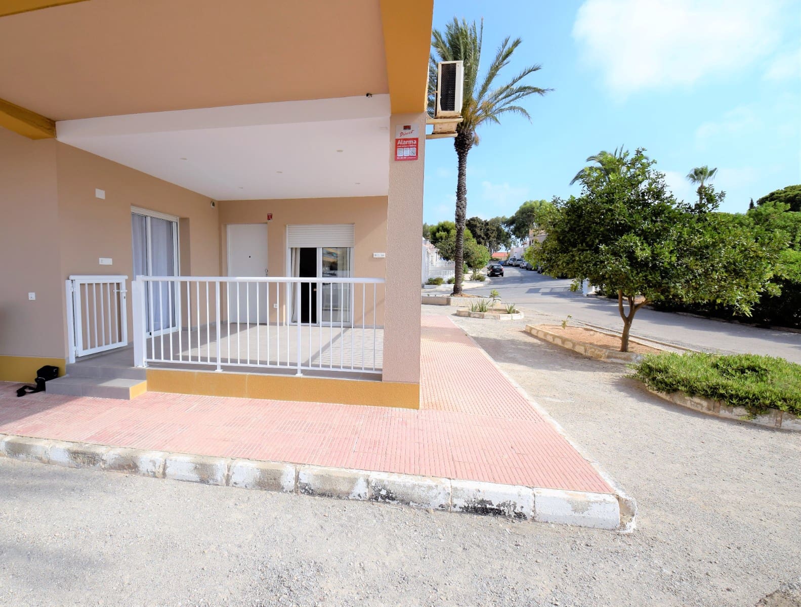 3 slaapkamer Appartement voor vakantieverhuur in Guardamar del Segura - € 600 (Ref: 6503616)