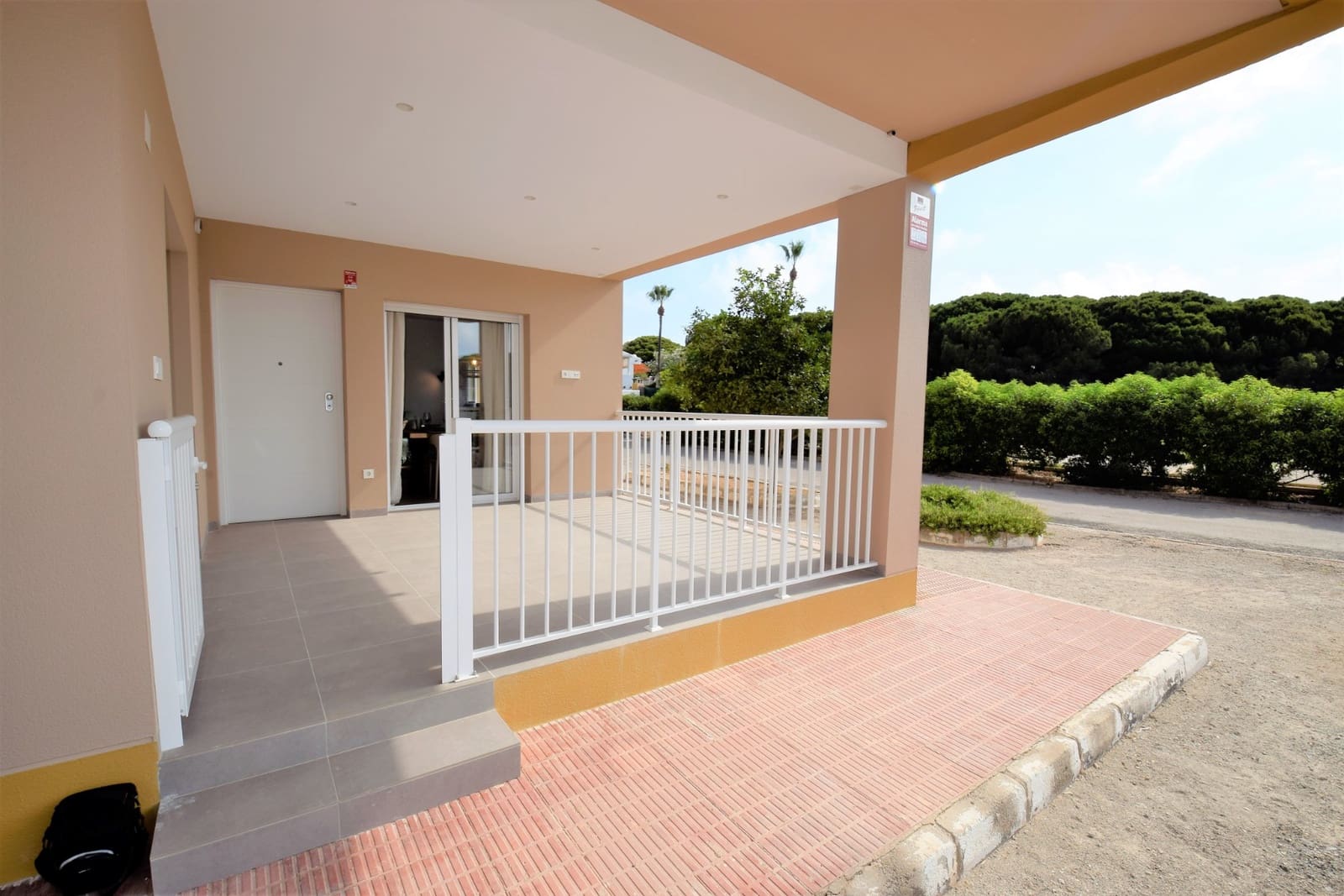 3 slaapkamer Appartement voor vakantieverhuur in Guardamar del Segura - € 600 (Ref: 6503616)