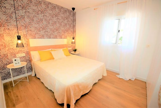 3 bedroom Apartment for holiday rental in El Moncayo - El Pòrtic, Guardamar del Segura - € 600 (Ref: 6503616)