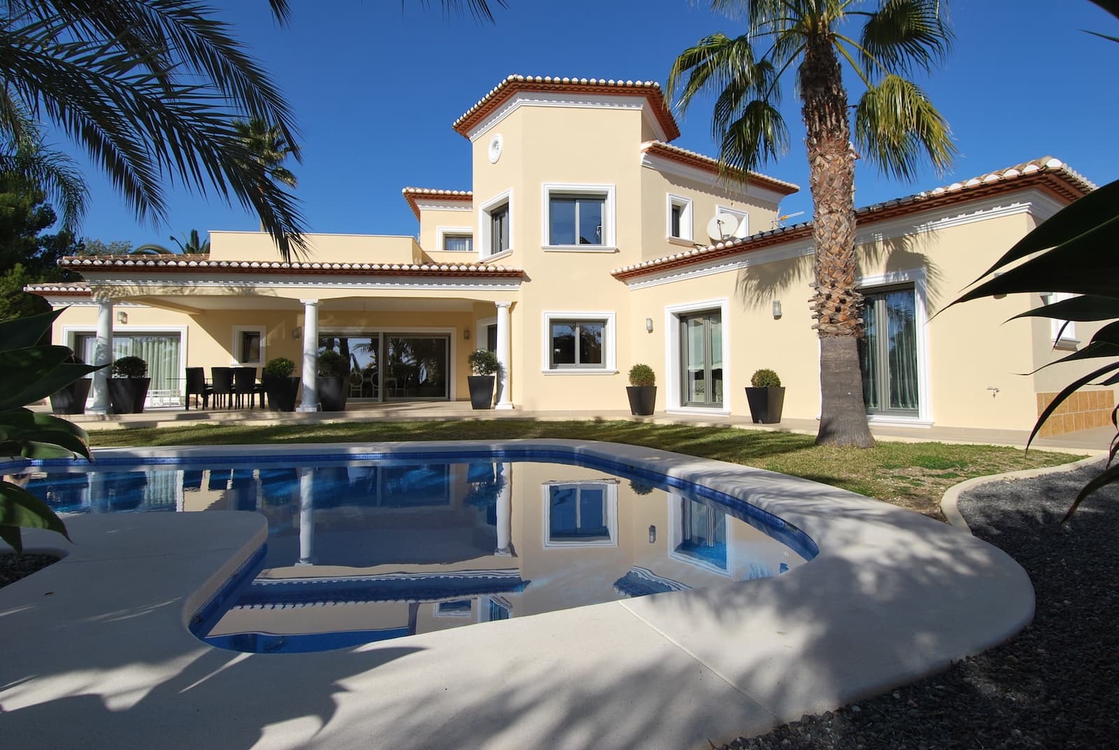 4 bedroom Villa for sale in Benissa with pool - € 1,350,000 (Ref: 6530194)