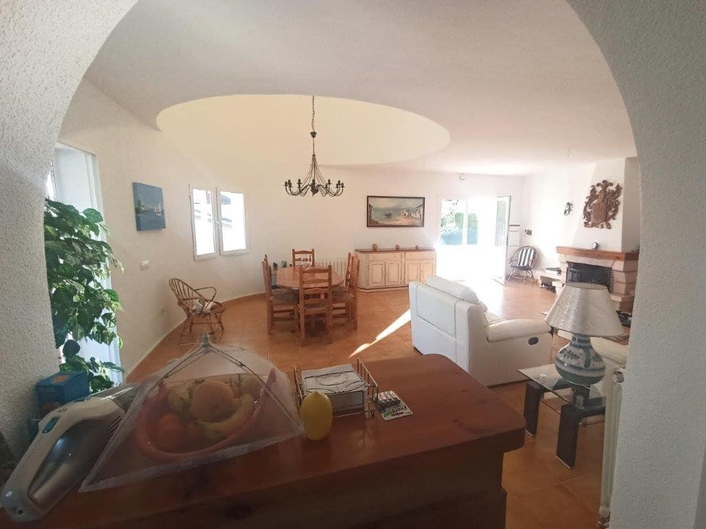 5 bedroom Villa for sale in Los Balcones with pool - € 590,000 (Ref: 6531799)