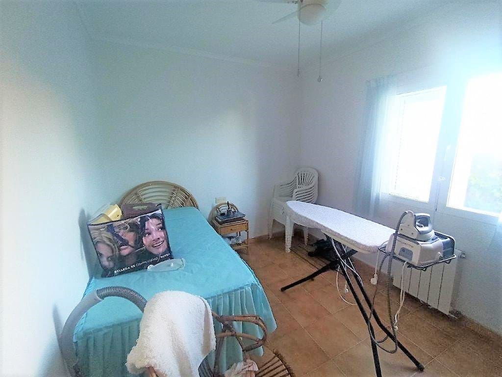 5 bedroom Villa for sale in Los Balcones with pool - € 590,000 (Ref: 6531799)