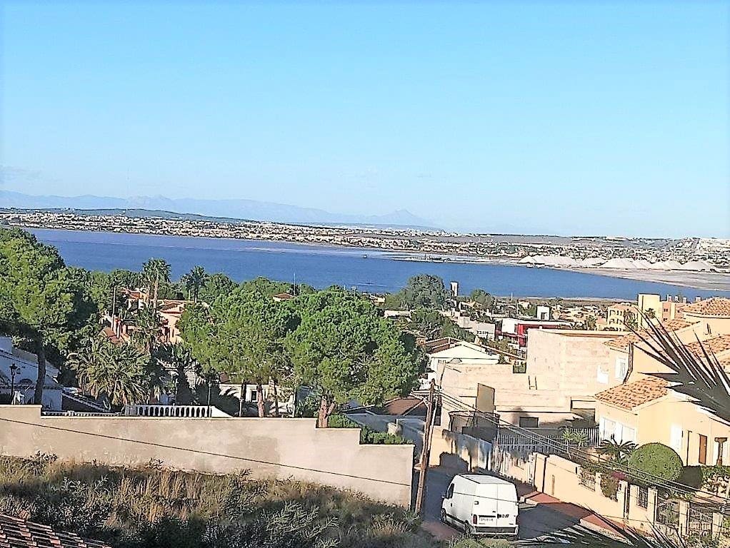 5 bedroom Villa for sale in Los Balcones with pool - € 590,000 (Ref: 6531799)