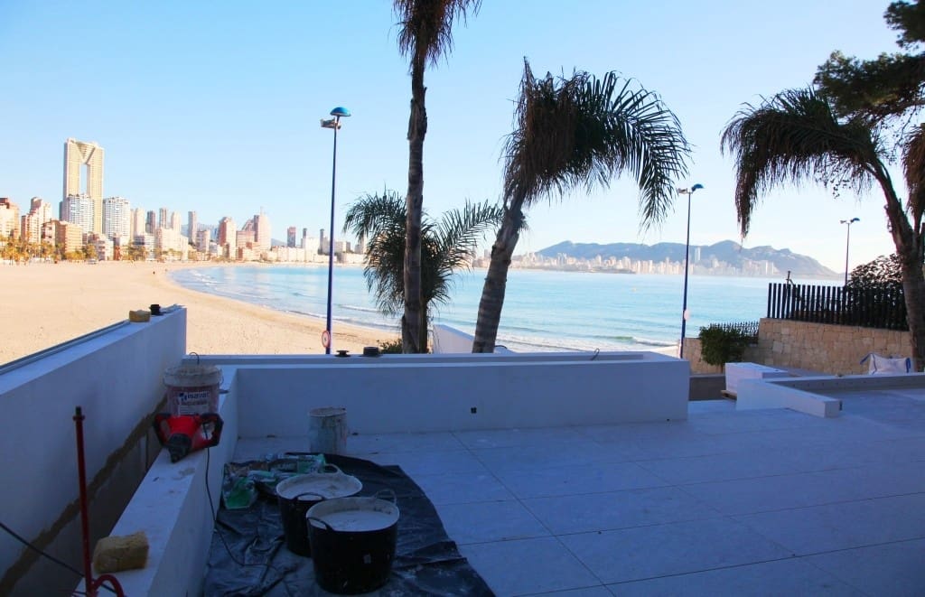 3 bedroom Apartment for sale in Benidorm with pool - € 1,650,000 (Ref: 6571445)