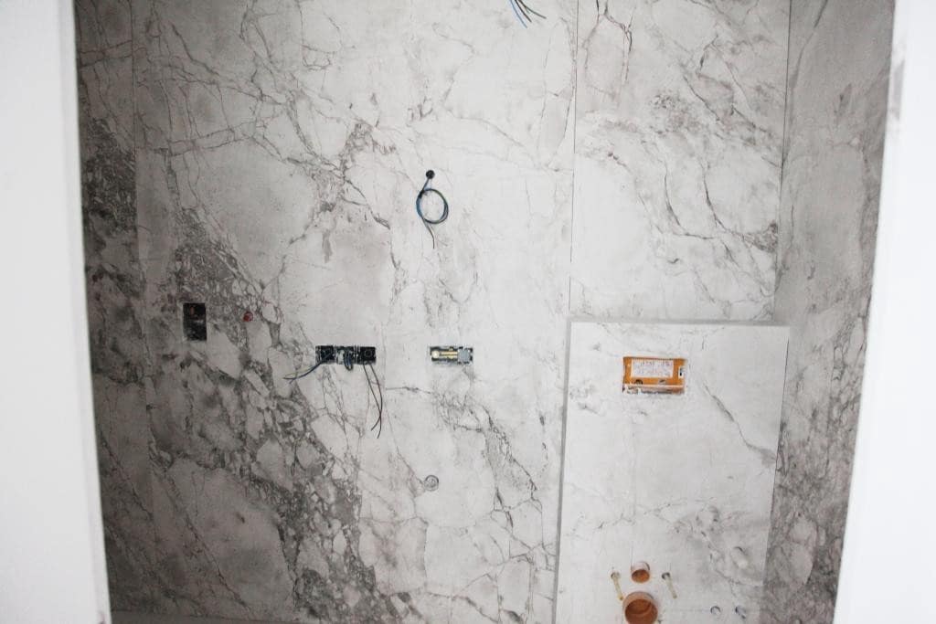 3 bedroom Apartment for sale in Benidorm with pool - € 1,650,000 (Ref: 6571445)