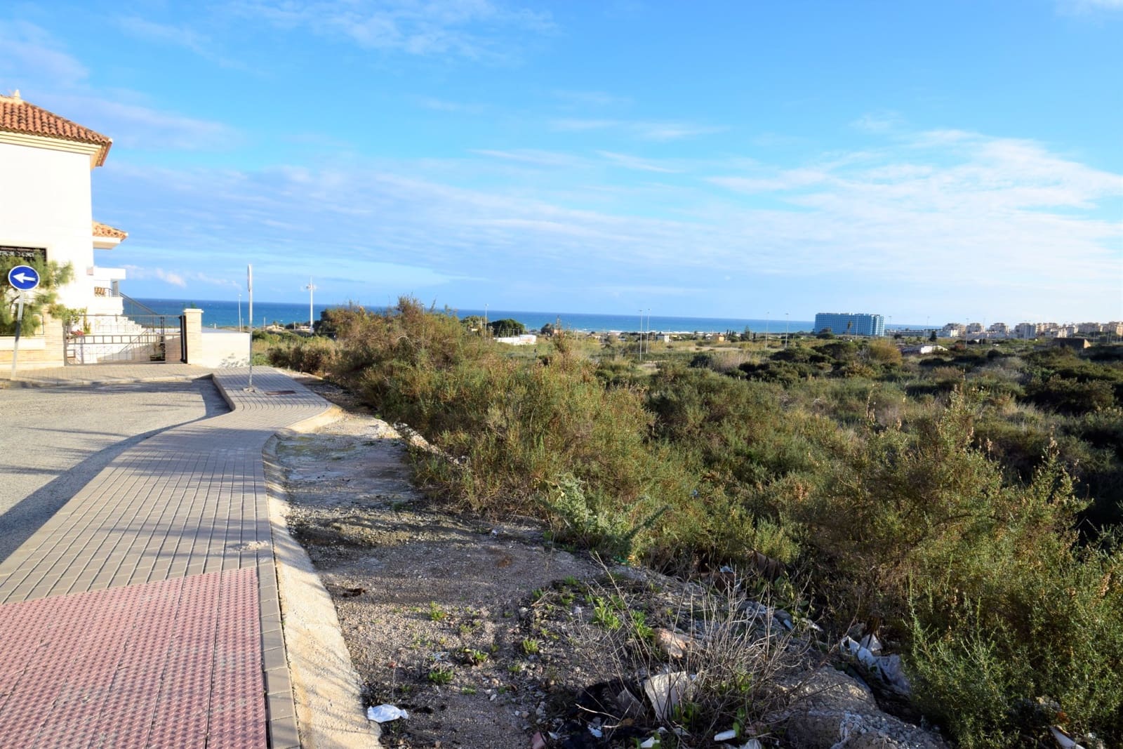 Teren niezagospodarowany na sprzedaż w Guardamar del Segura - 450 000 € (Ref: 6602164)