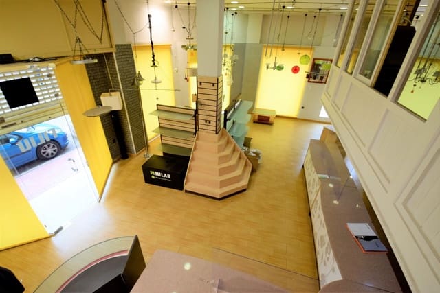 1 slaapkamer Commercieel te koop in Zona Pueblo, Guardamar del Segura - € 330.000 (Ref: 6647850)