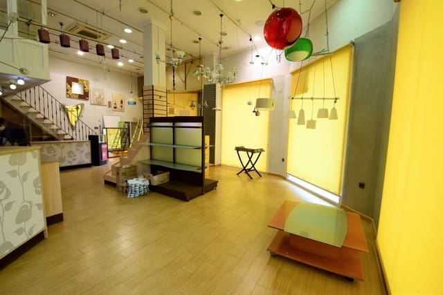 1 slaapkamer Commercieel te koop in Zona Pueblo, Guardamar del Segura - € 330.000 (Ref: 6647850)