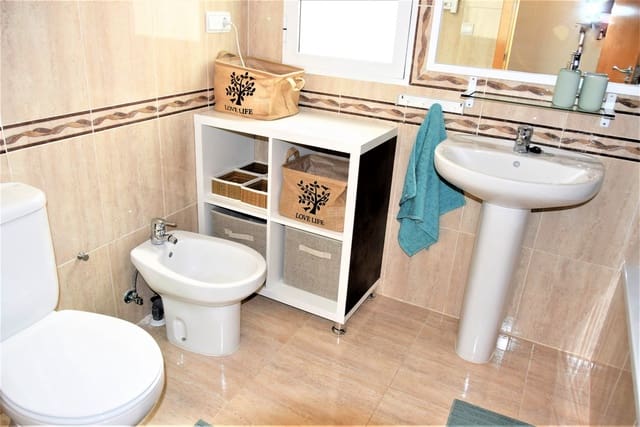 2 quarto Apartamento para arrendamento para férias em Zona Pueblo, Guardamar del Segura - 550 € (Ref: 6665458)