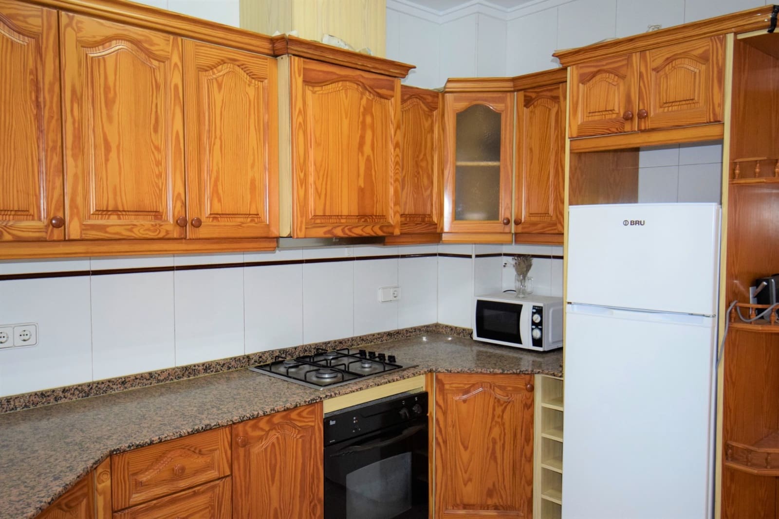 3 bedroom Townhouse for sale in Almoradi - € 120,500 (Ref: 6839952)