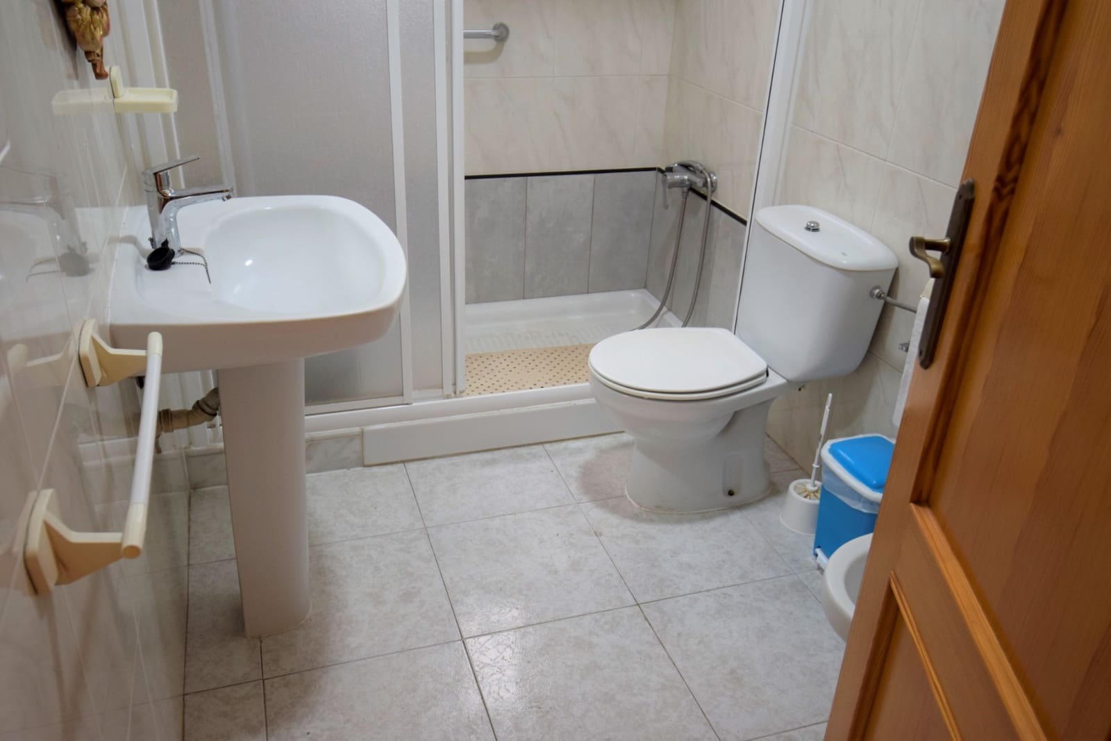 3 bedroom Townhouse for sale in Almoradi - € 120,500 (Ref: 6839952)