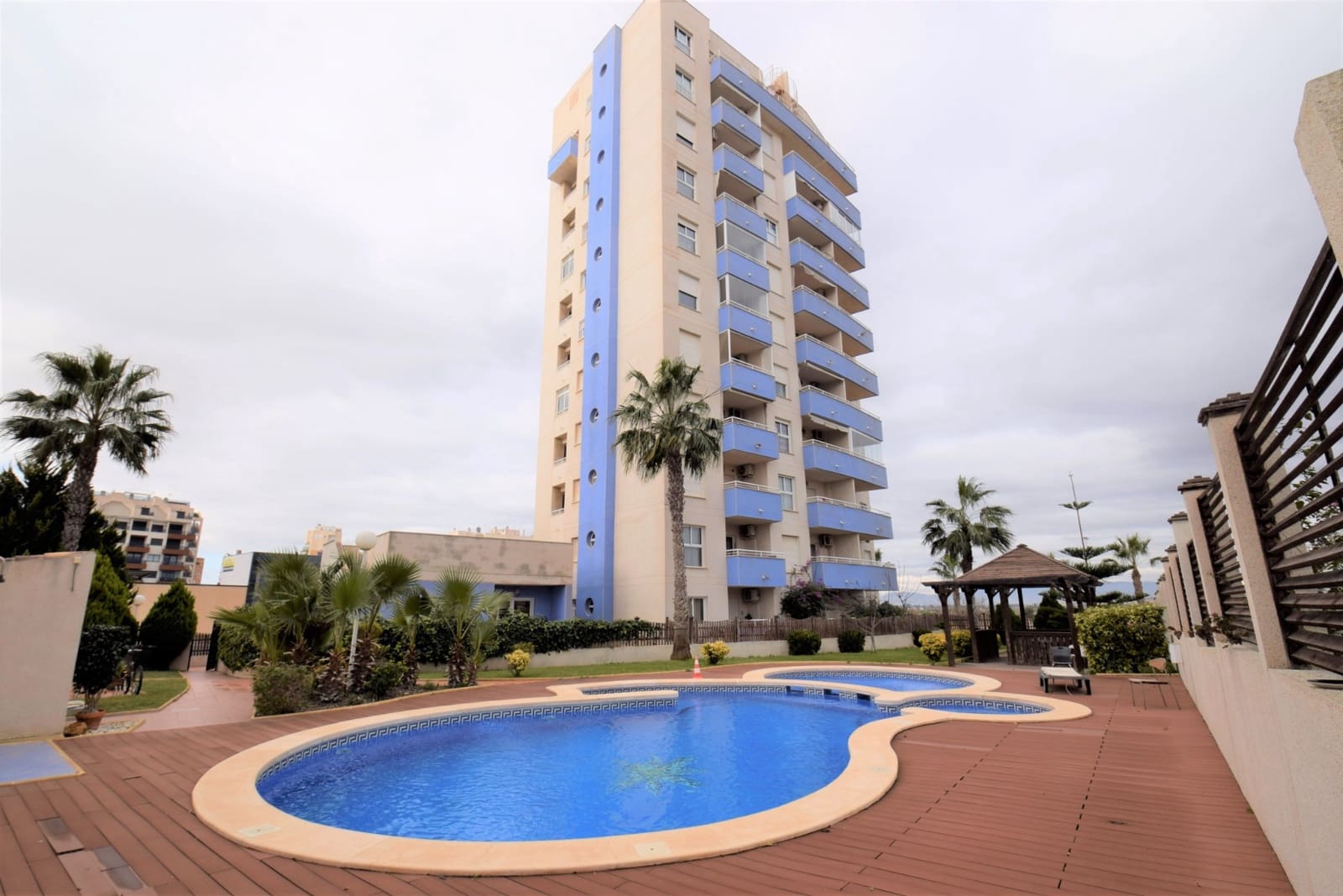 2 quarto Apartamento para venda em Guardamar del Segura com piscina - 163 000 € (Ref: 7380405)