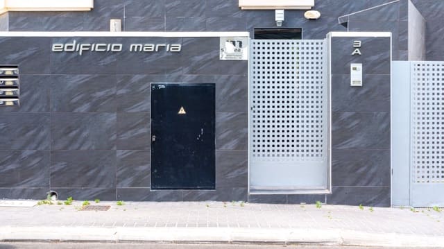 3 sypialnia Penthouse na sprzedaż w Nueva Torrevieja, Torrevieja z basenem garażem - 399 000 € (Ref: 7498897)