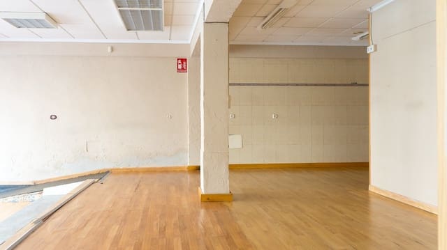 Local Comercial de 1 habitación en Torrevieja en venta - 220.000 € (Ref: 7498898)