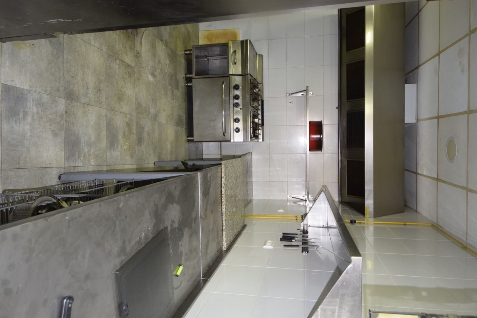 Erhverv til salg i Guardamar del Segura - € 155.500 (Ref: 7514060)