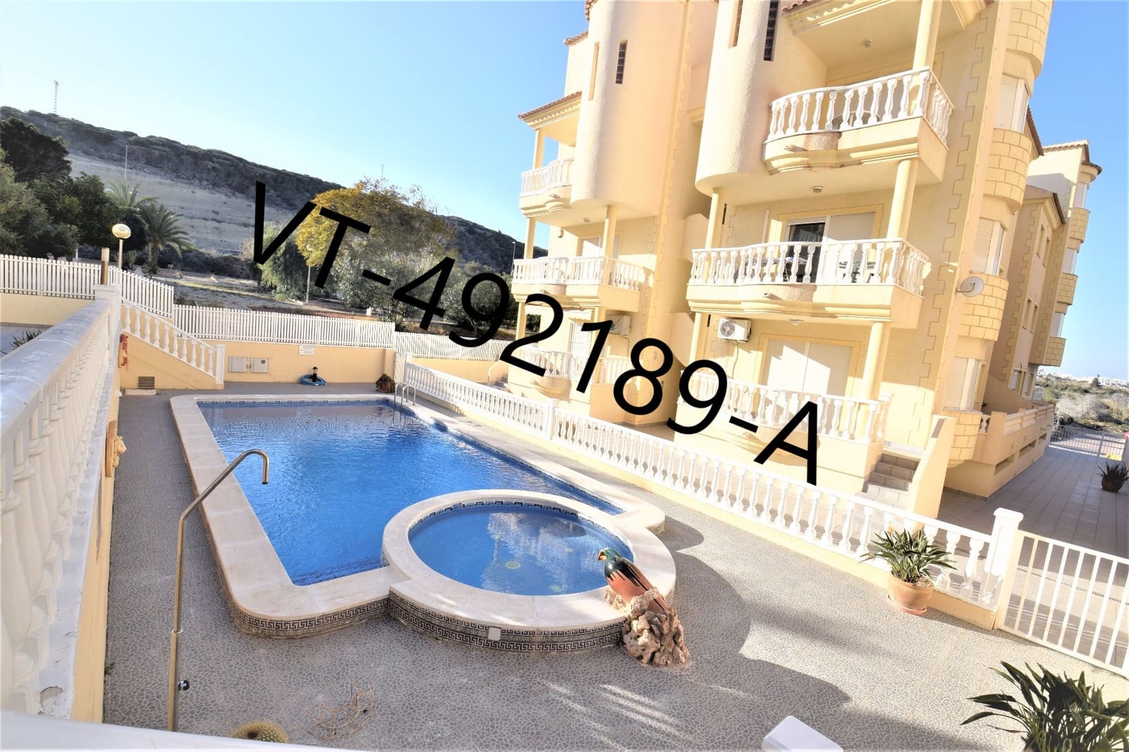2 quarto Apartamento para arrendamento para férias em Guardamar del Segura com piscina - 550 € (Ref: 7726565)