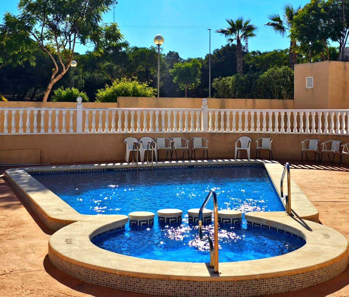 4 bedroom Terraced Villa for sale in Guardamar del Segura with pool garage - € 230,000 (Ref: 7773786)