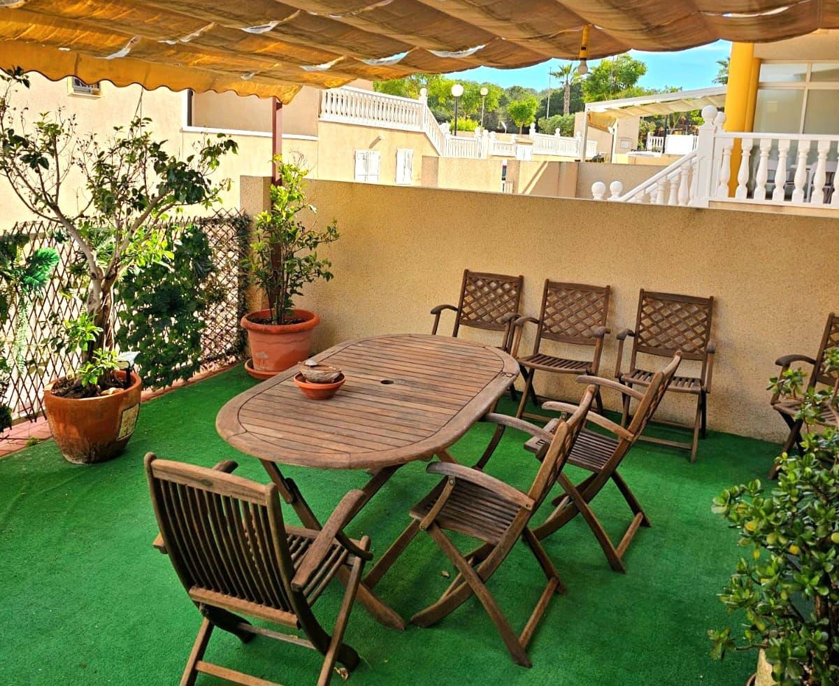 4 bedroom Terraced Villa for sale in Guardamar del Segura with pool garage - € 230,000 (Ref: 7773786)