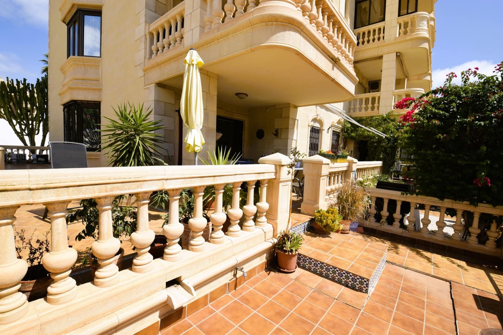 3 soveværelse Lejlighed til salg i Guardamar del Segura med swimmingpool garage - € 239.000 (Ref: 7787982)