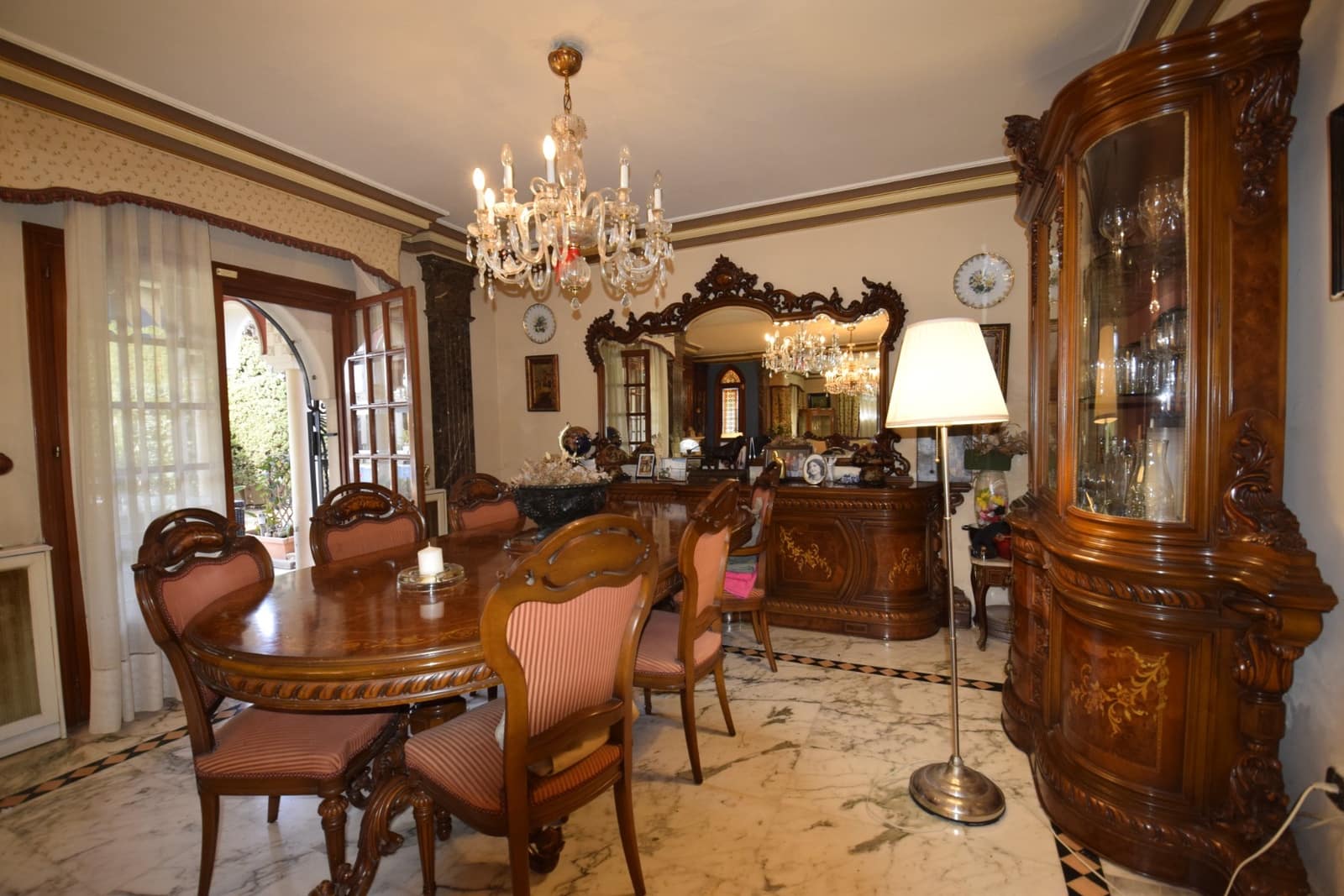 9 soveværelse Villa til salg i Torrevieja med swimmingpool - € 1.500.000 (Ref: 7919284)