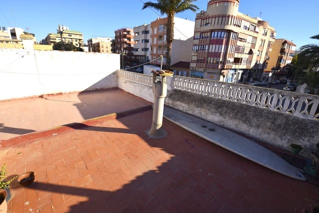 4 slaapkamer Halfvrijstaande villa te koop in Las Viñas, Guardamar del Segura - € 310.000 (Ref: 7981825)