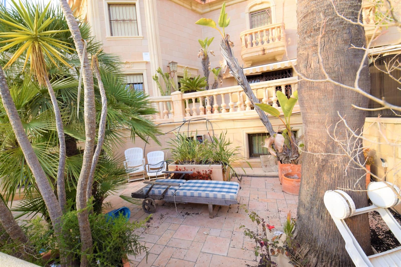 5 chambre Villa/Maison à vendre à Guardamar del Segura - 680 000 € (Ref: 8024678)